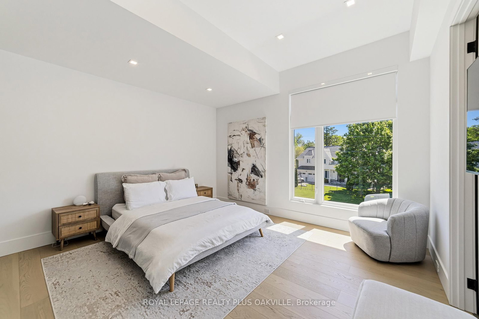 1189 Tisdale Street • Oakville, ON photo 16
