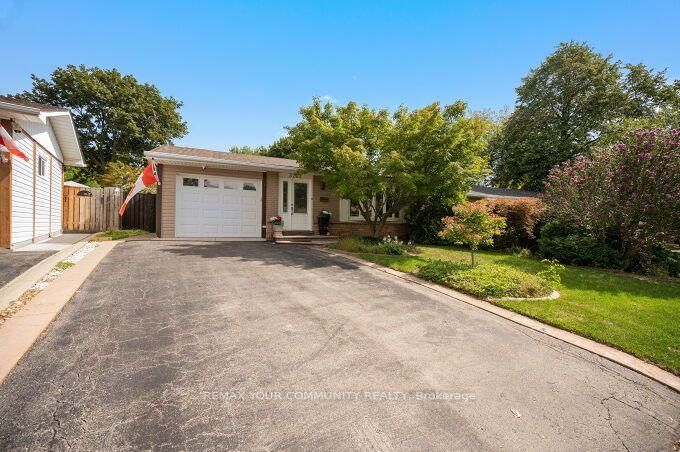3202 Centennial Drive E • Burlington, ON photo 1