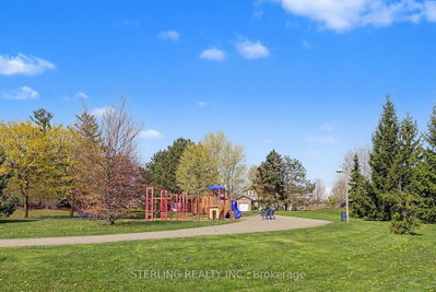 72 Sunforest Brampton,ON L6Z 3Z5 — Photo 12