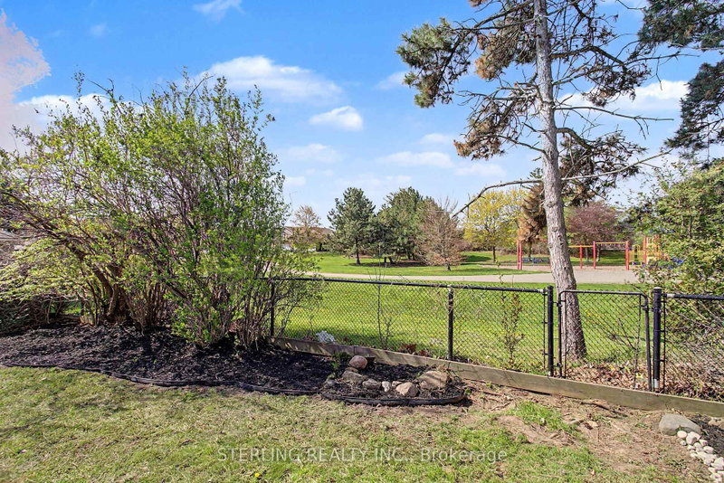72 Sunforest Drive
