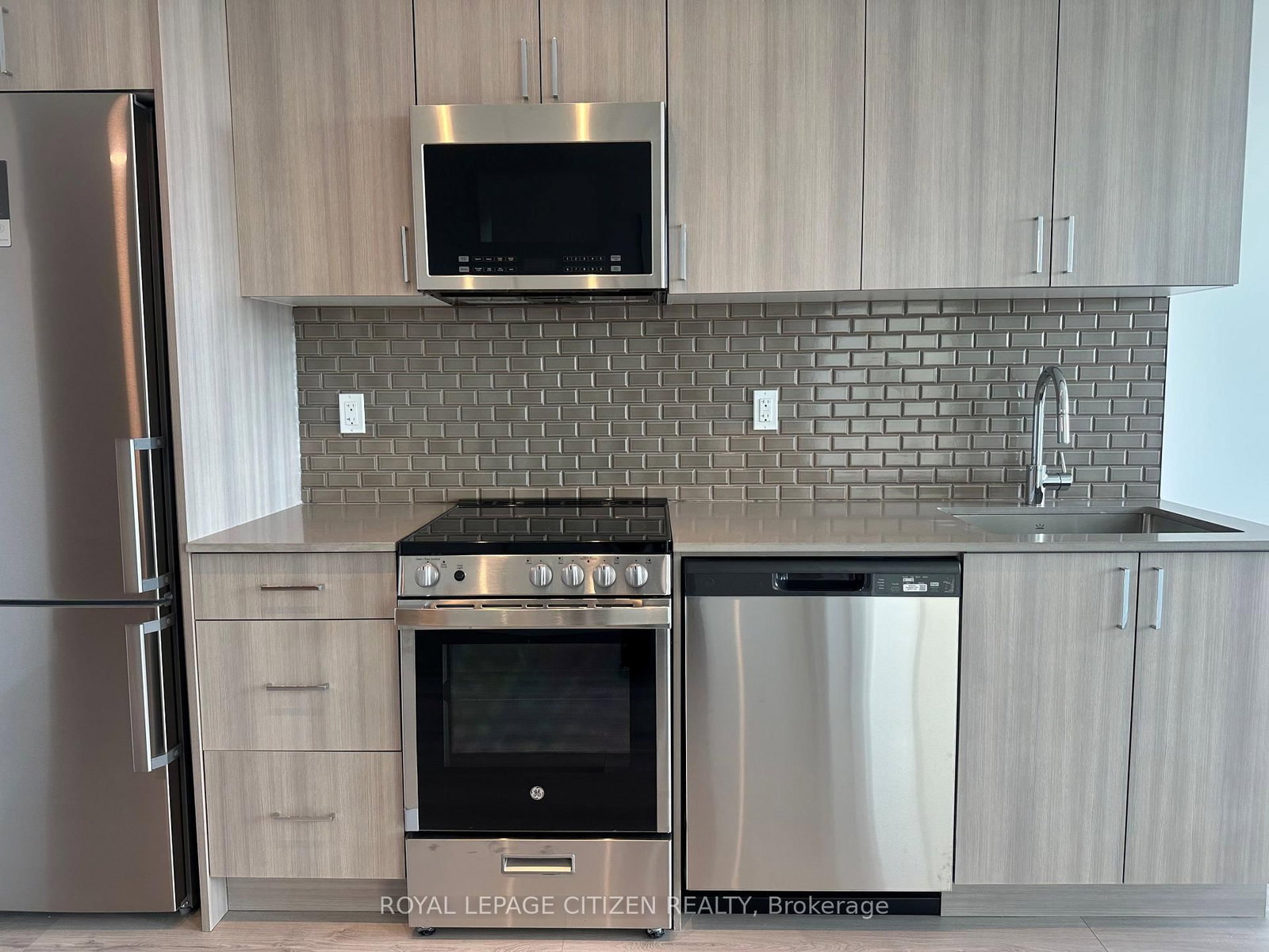 1005 Dundas Street E • #631 • Oakville, ON photo 16