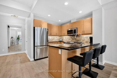 551 Maple Avenue • #612 • Burlington, ON photo 9