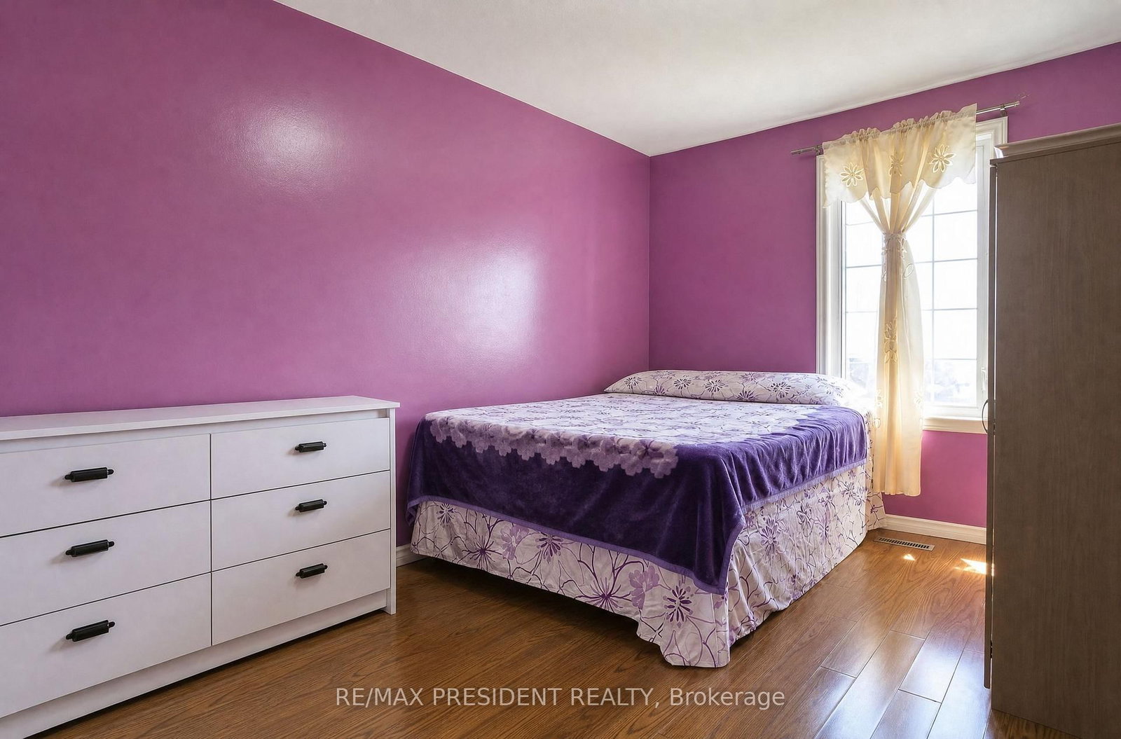 29 Norbrook Crescent • Toronto, ON photo 16