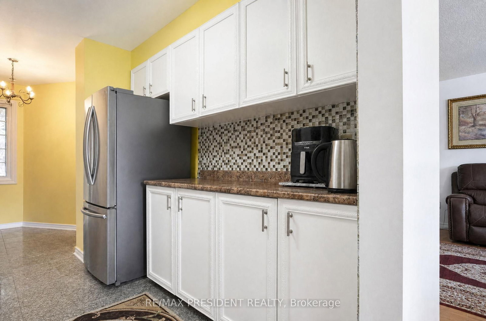 29 Norbrook Crescent • Toronto, ON photo 8