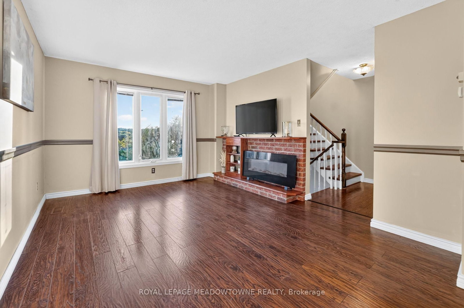38 Lakeview Court photo 7