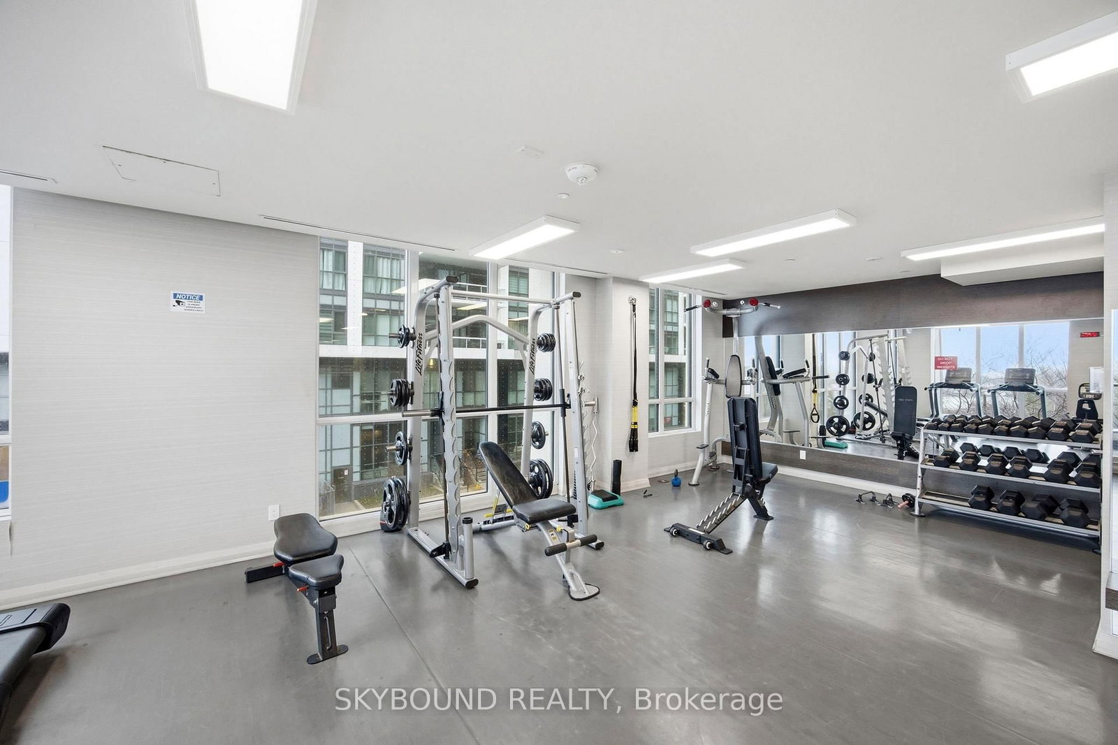 60 Annie Craig Drive • #B714 • Toronto, ON photo 4