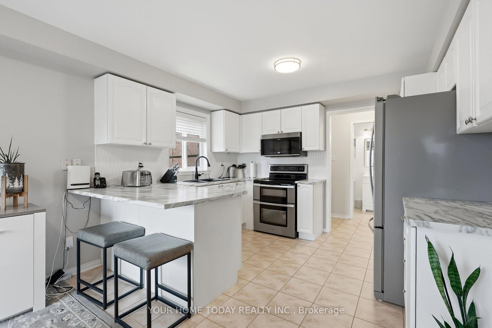 83 Atwood Avenue • Halton Hills, ON photo 9