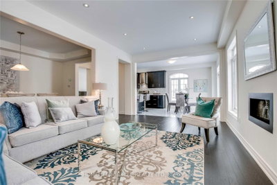 383 Robert Parkinson Brampton,ON L7A 0C4 — Photo 4
