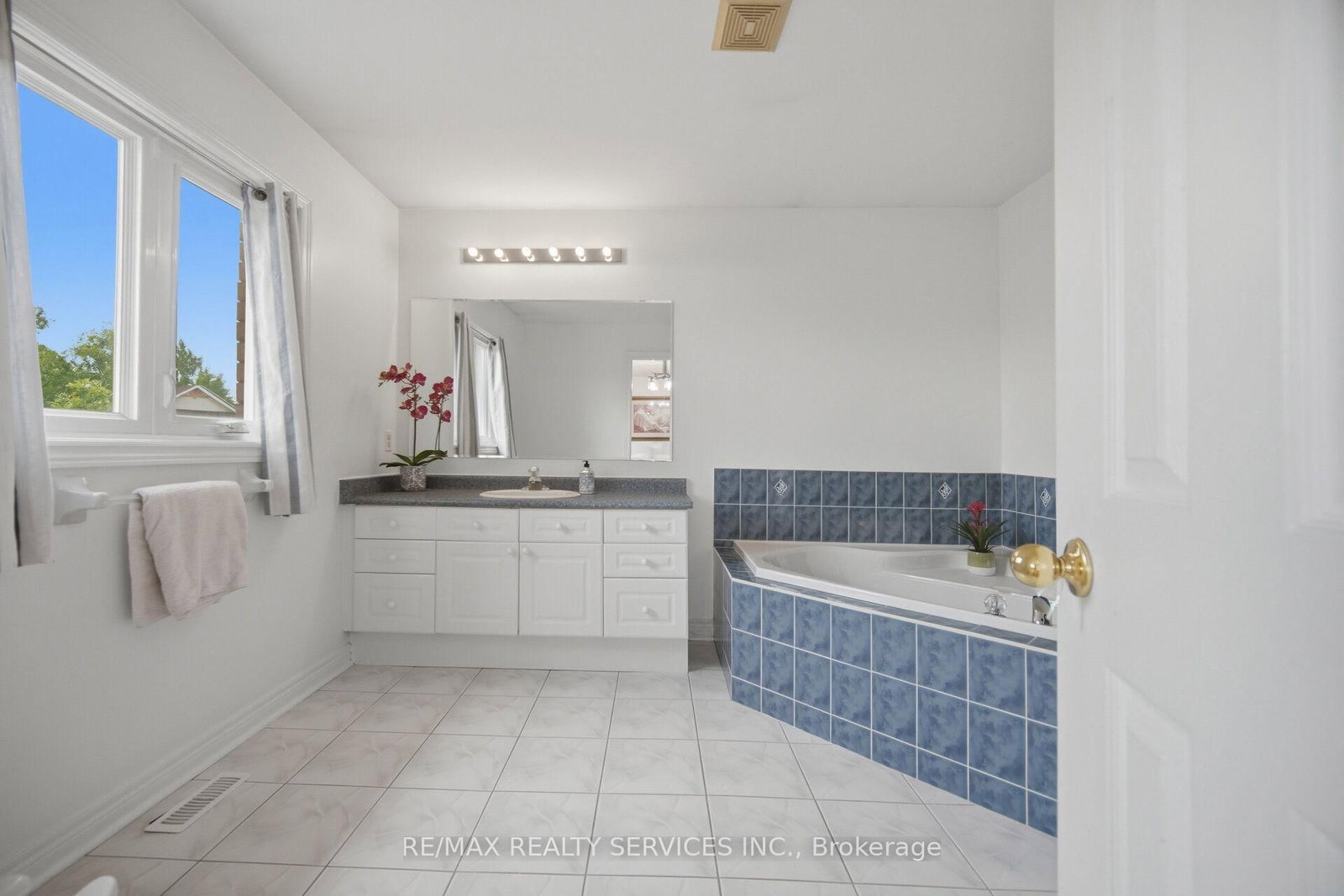 92 Farthingale Crescent • Brampton, ON photo 21