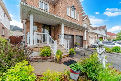 92 Farthingale Crescent • Brampton, ON photo 3