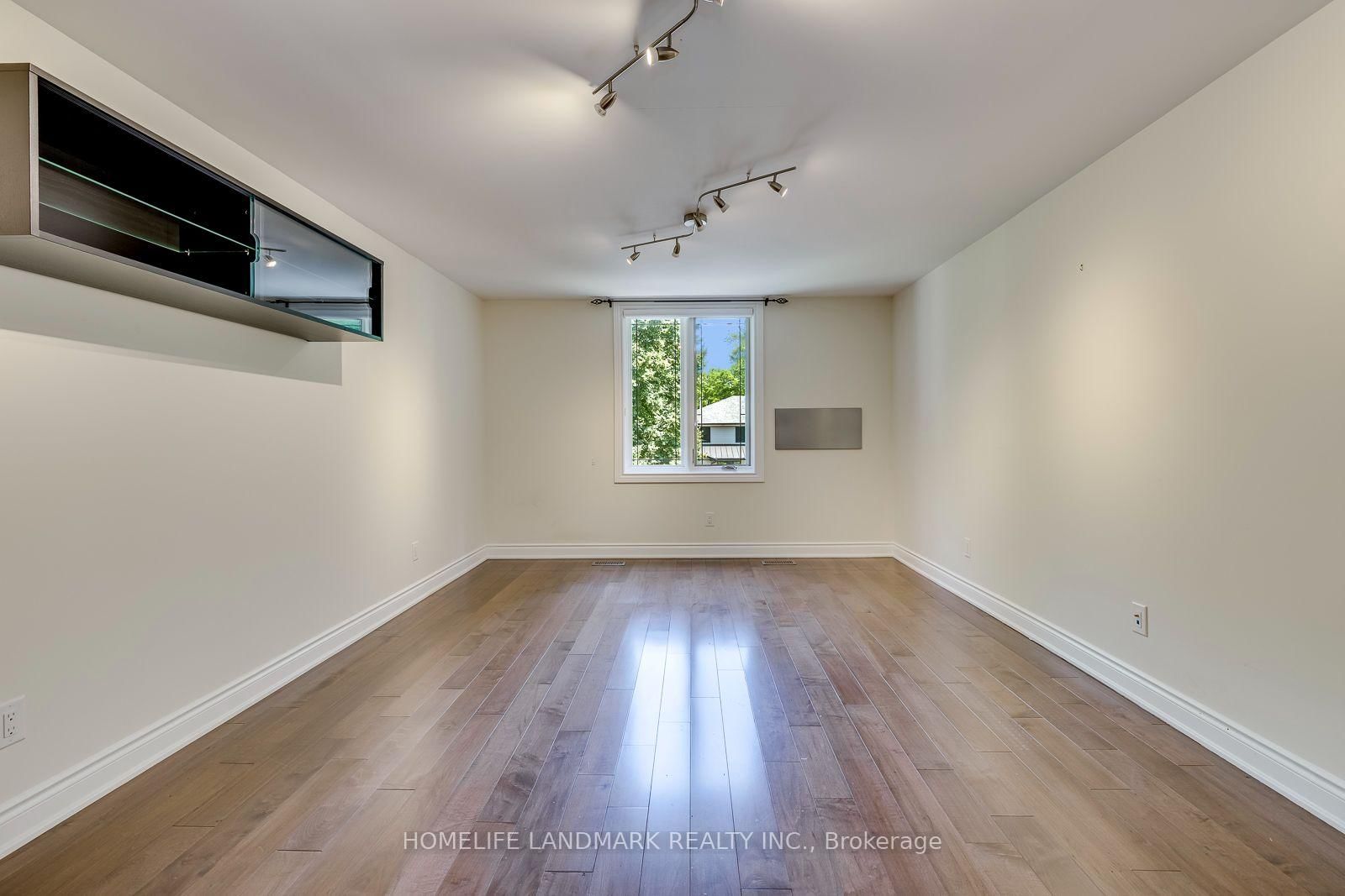 2333 Bennington Gate • Oakville, ON photo 33