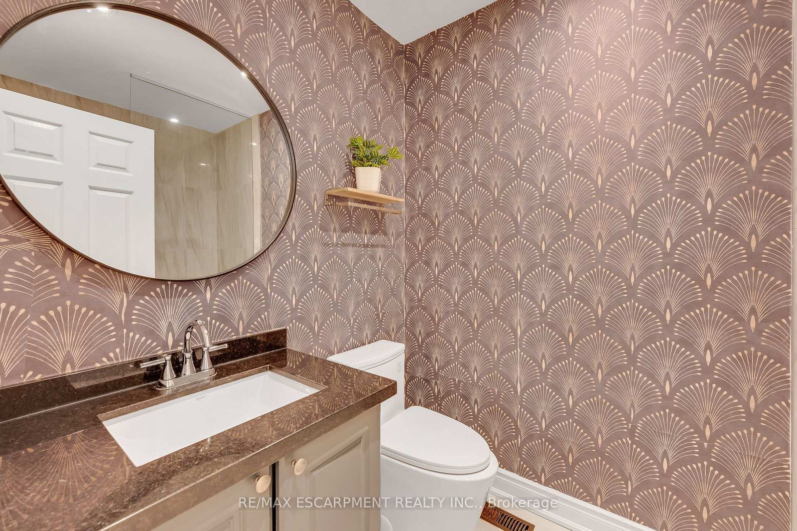4013 Jarvis Crescent • Burlington, ON photo 18