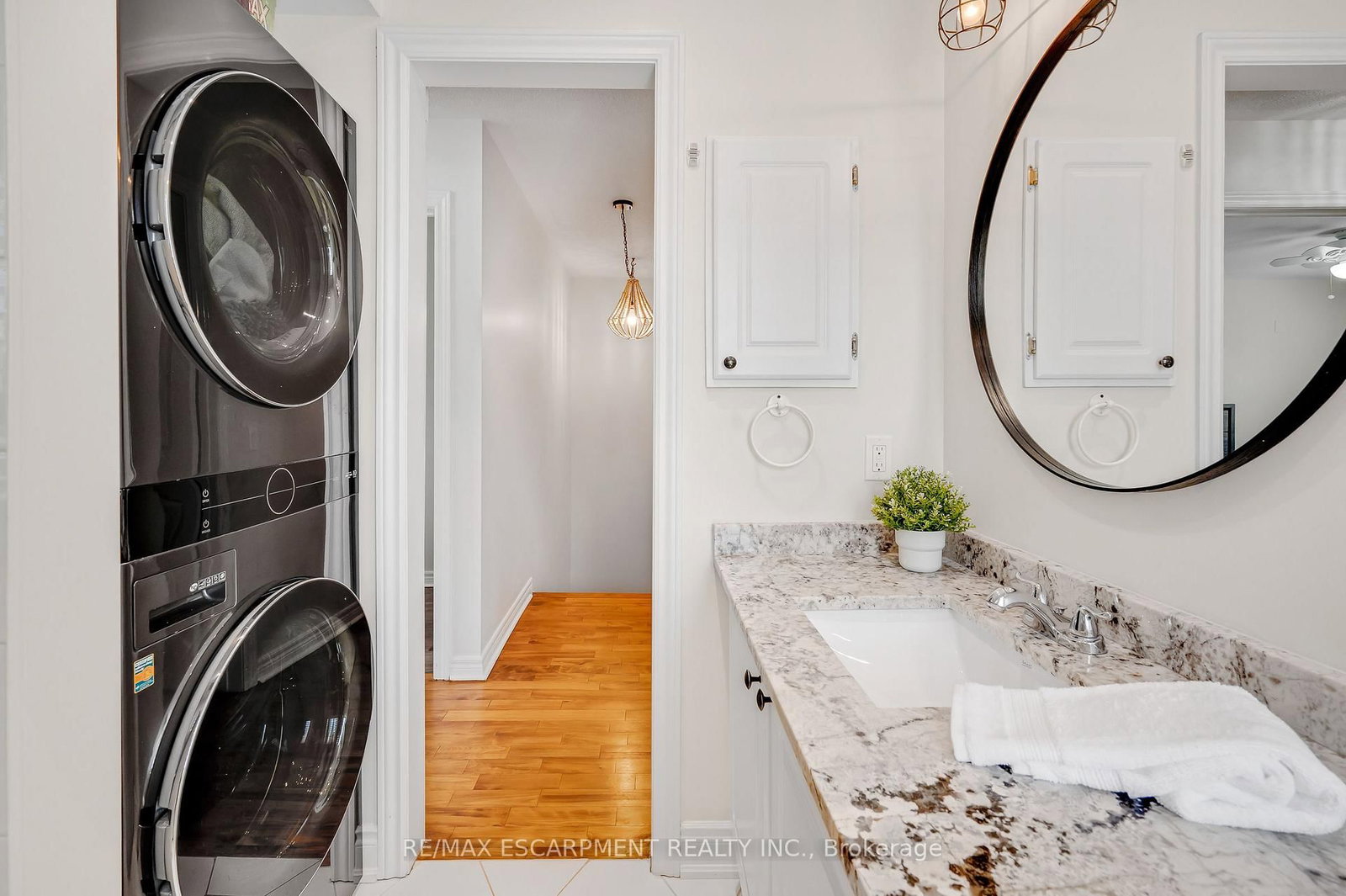 4013 Jarvis Crescent • Burlington, ON photo 30