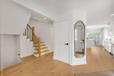 4013 Jarvis Crescent • Burlington, ON photo 5