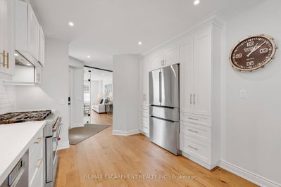 4013 Jarvis Crescent • Burlington, ON photo 9