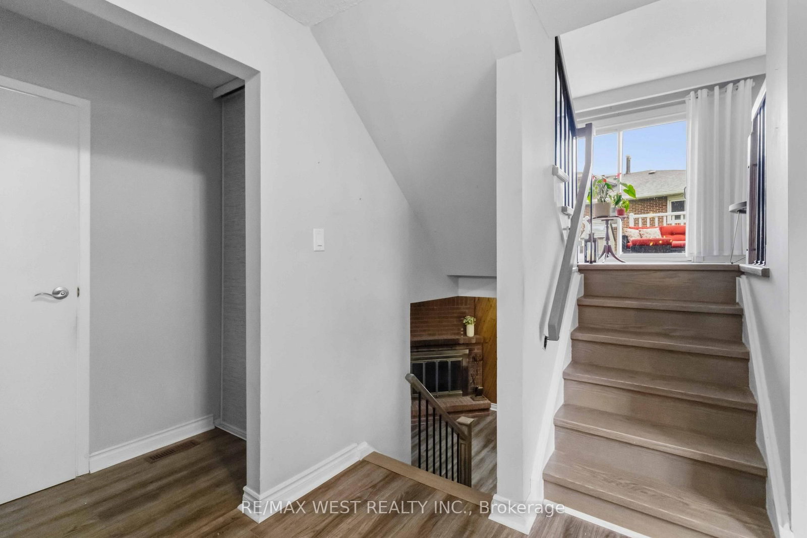 41 Winterfold Dr Drive • Brampton, ON photo 11