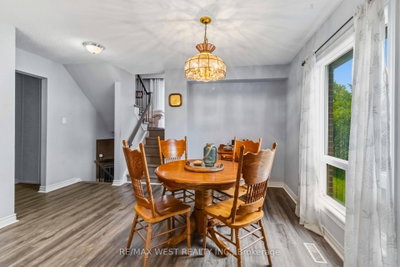 41 Winterfold Dr Drive • Brampton, ON photo 8