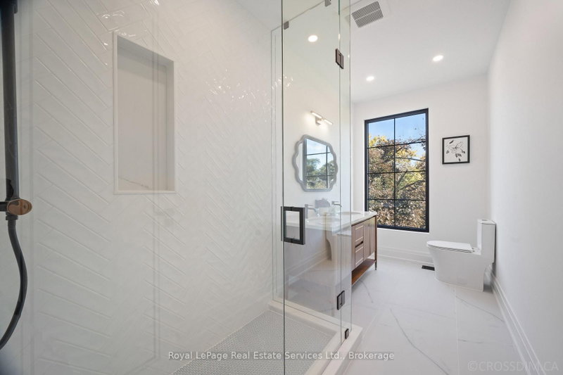 480 Scarsdale Oakville,ON L6L 3W7 — Photo 31