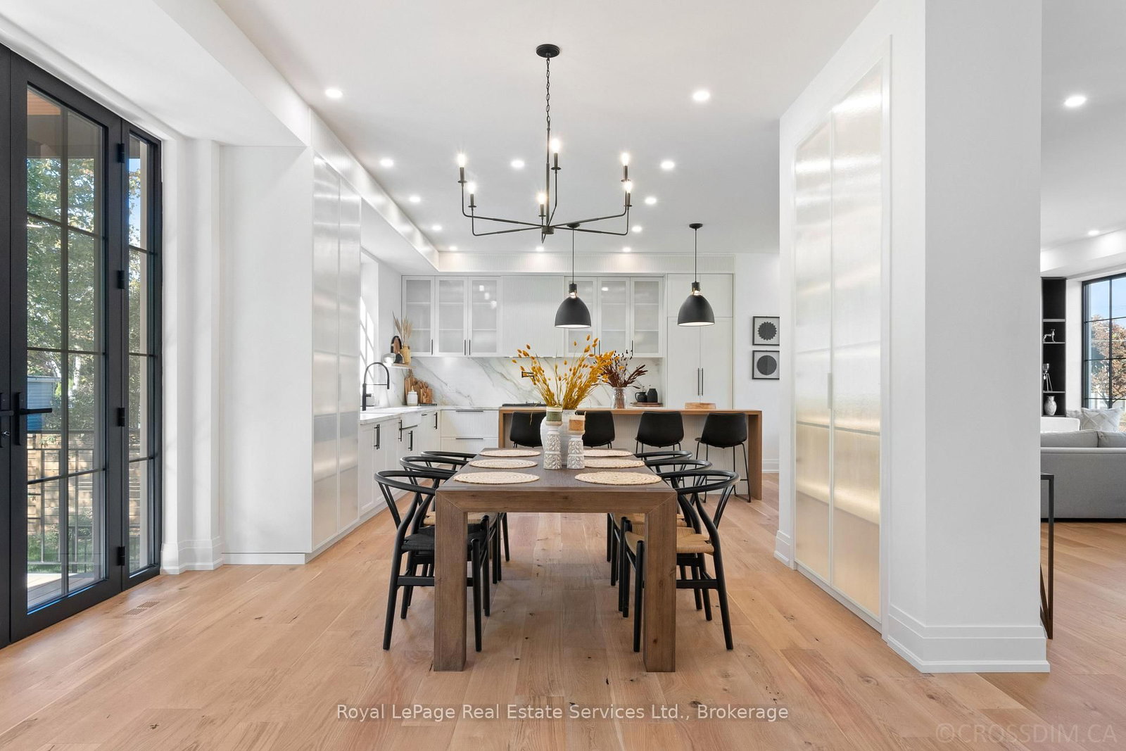 480 Scarsdale Crescent • Oakville, ON photo 6