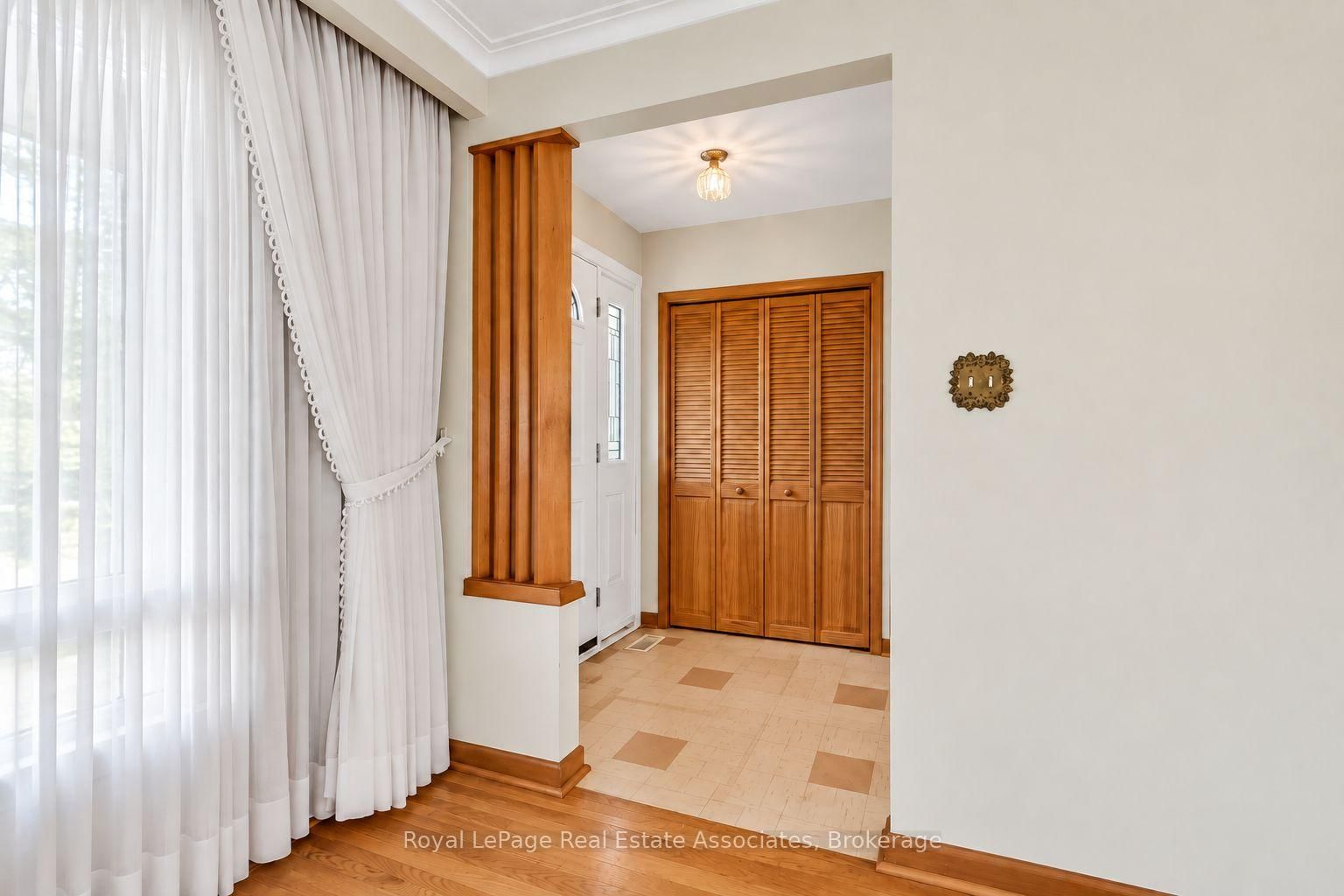 59 Stapleton Drive • Toronto, ON photo 6