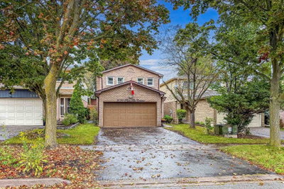 3089 Plum Tree Crescent • Mississauga, ON photo 2