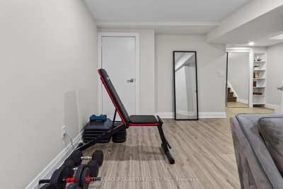 4413 Lee Mississauga,ON L4W 4A9 — Photo 37