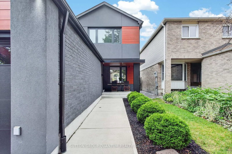 4413 Lee Mississauga,ON L4W 4A9 — Photo 5