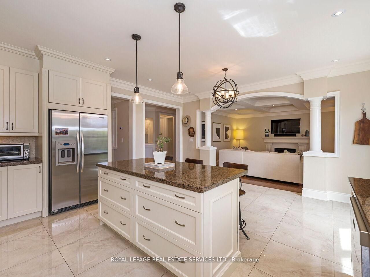 24 Jopling Avenue N • Toronto, ON photo 16