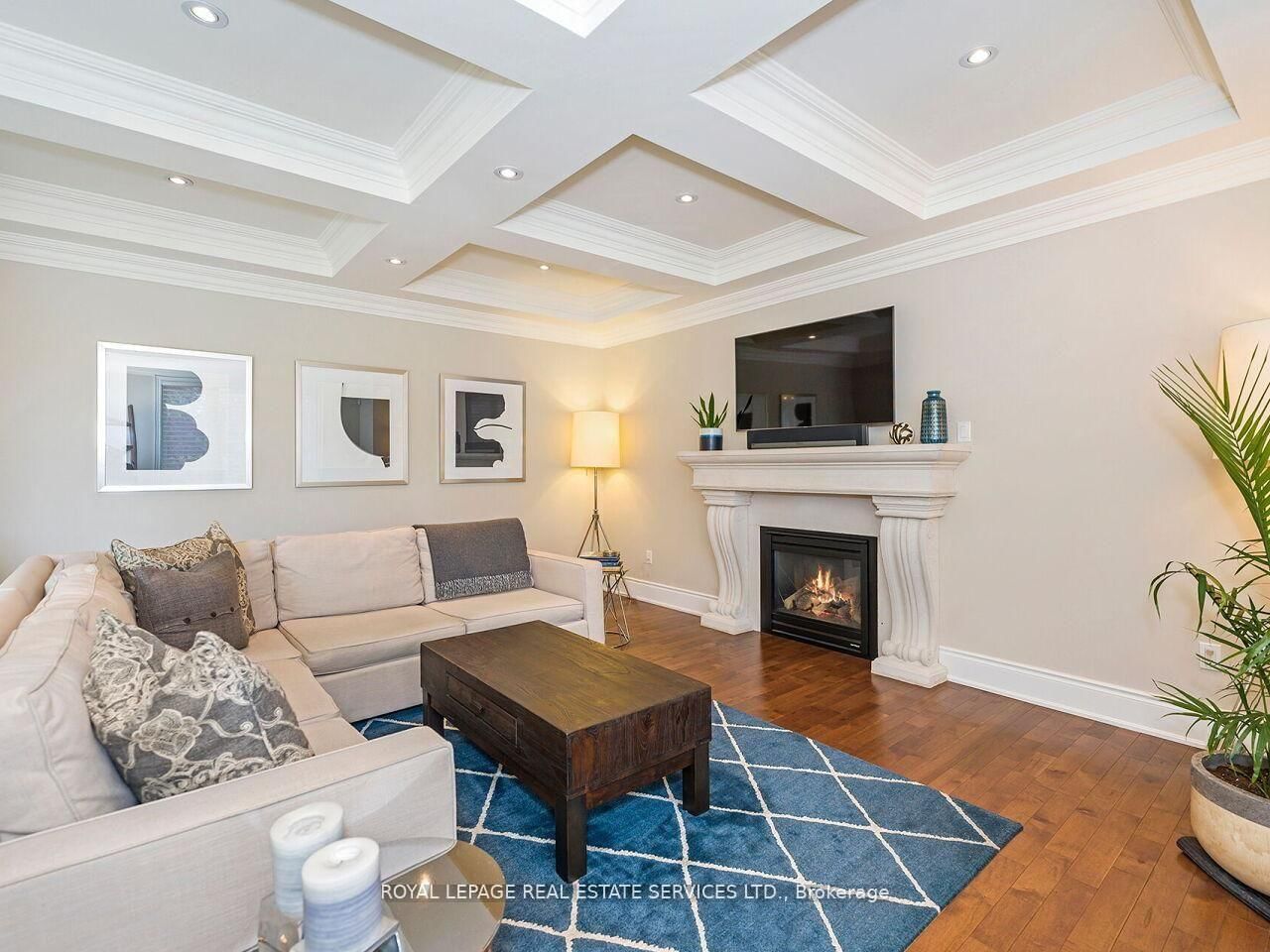 24 Jopling Avenue N • Toronto, ON photo 19