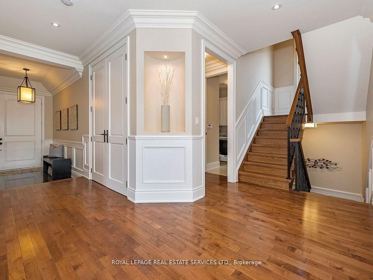 24 Jopling Avenue N • Toronto, ON photo 20