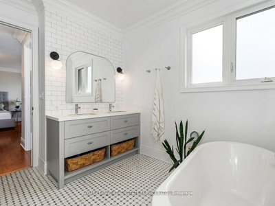 Thumbnail 23