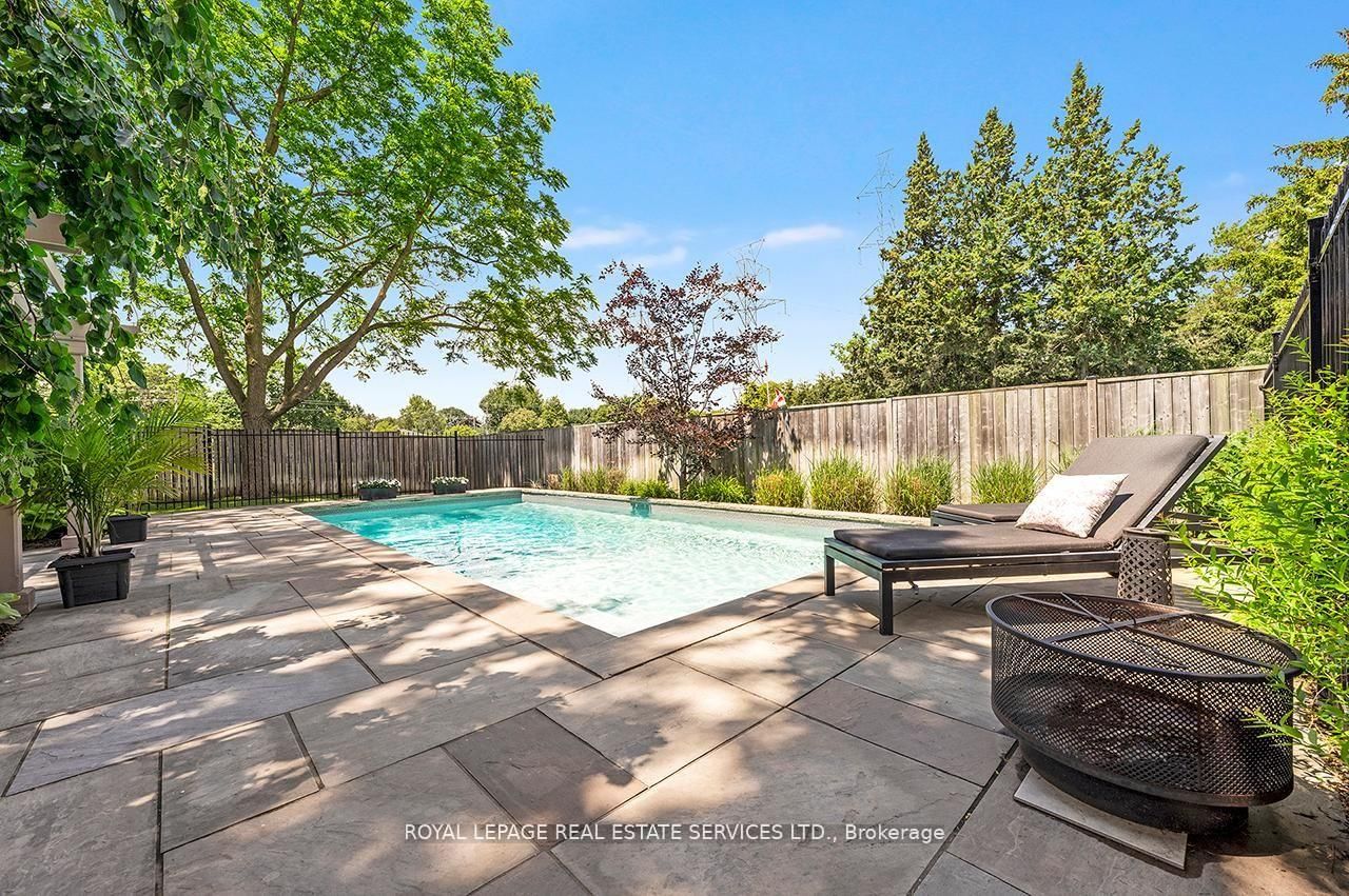 24 Jopling Avenue N • Toronto, ON photo 39