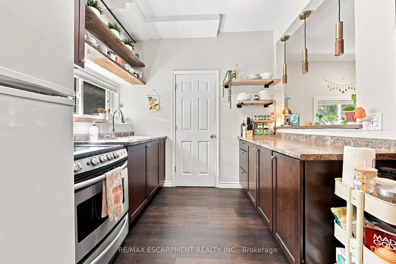 2177 Lakeshore Road • Burlington, ON photo 20