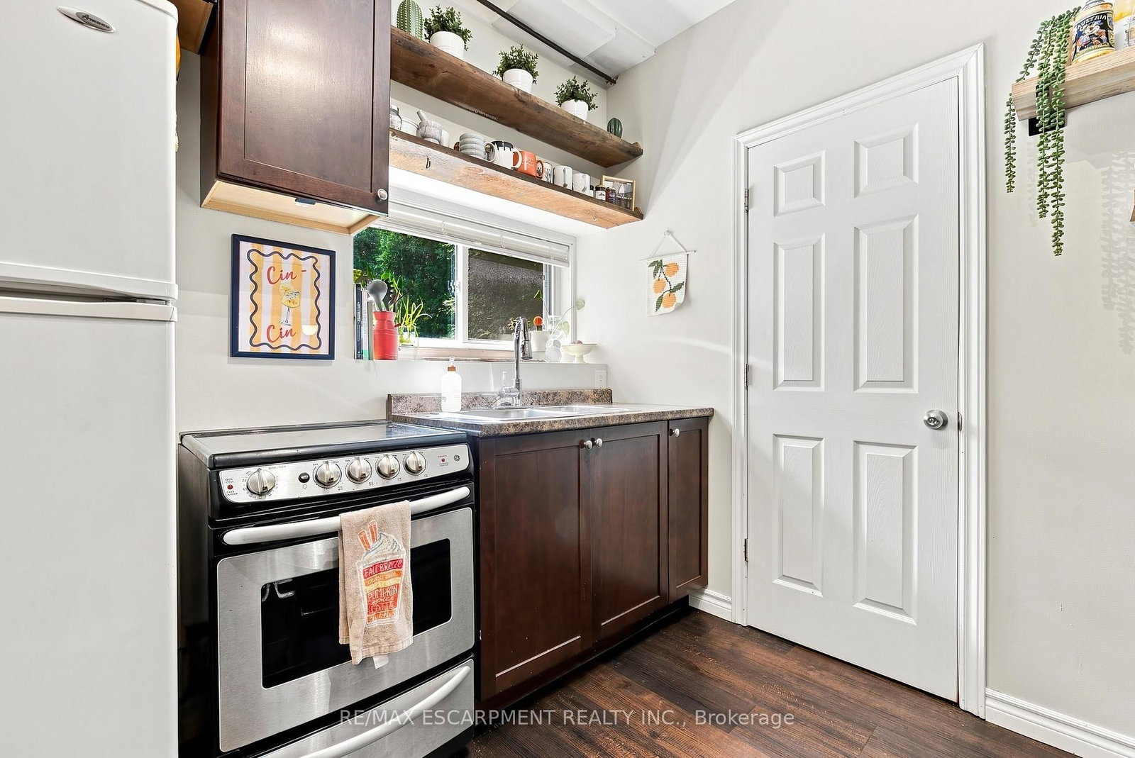 2177 Lakeshore Road • Burlington, ON photo 21