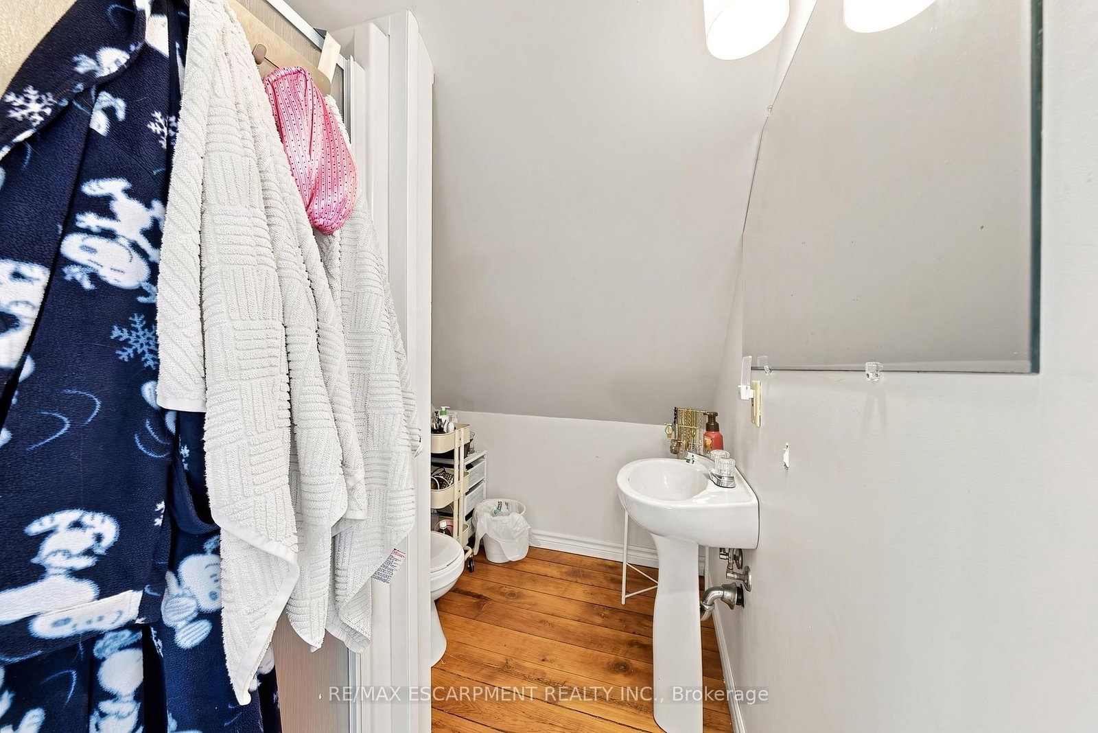 2177 Lakeshore Road • Burlington, ON photo 26