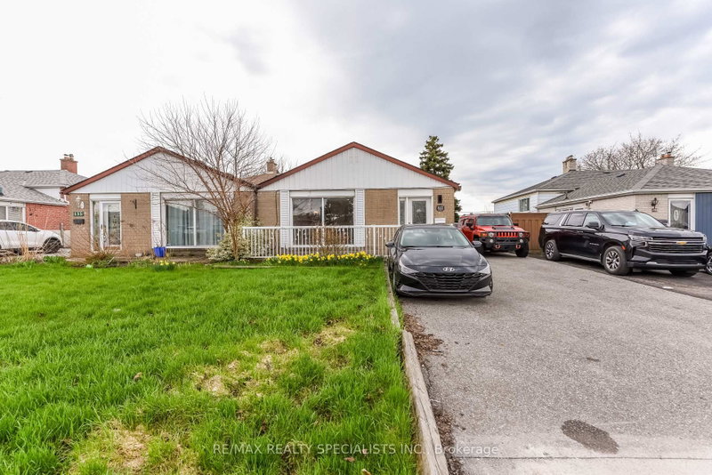 Upper - 137 Avondale Boulevard