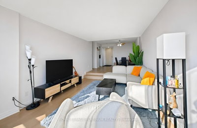 50 Eglinton Mississauga,ON L5R 3P5 — Photo 11