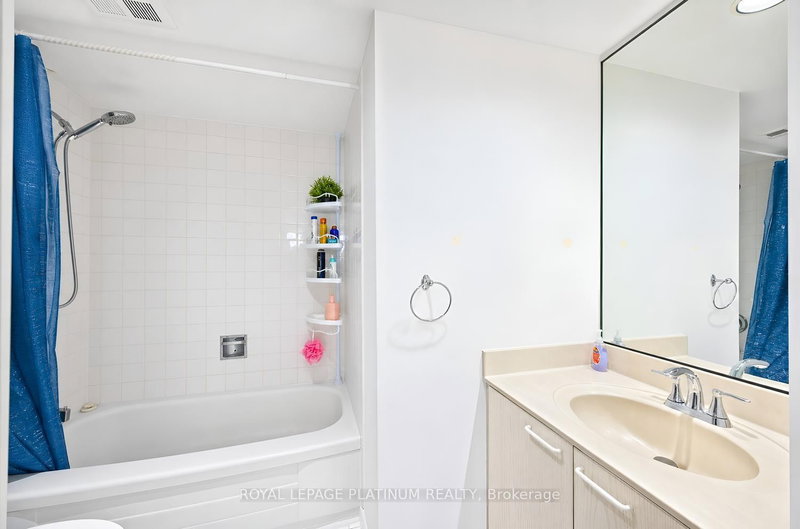 50 Eglinton Mississauga,ON L5R 3P5 — Photo 31