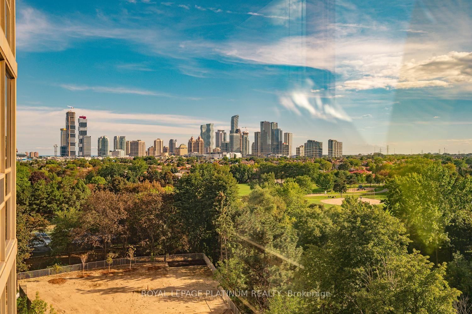 50 Eglinton Mississauga,ON L5R 3P5 — Photo 32
