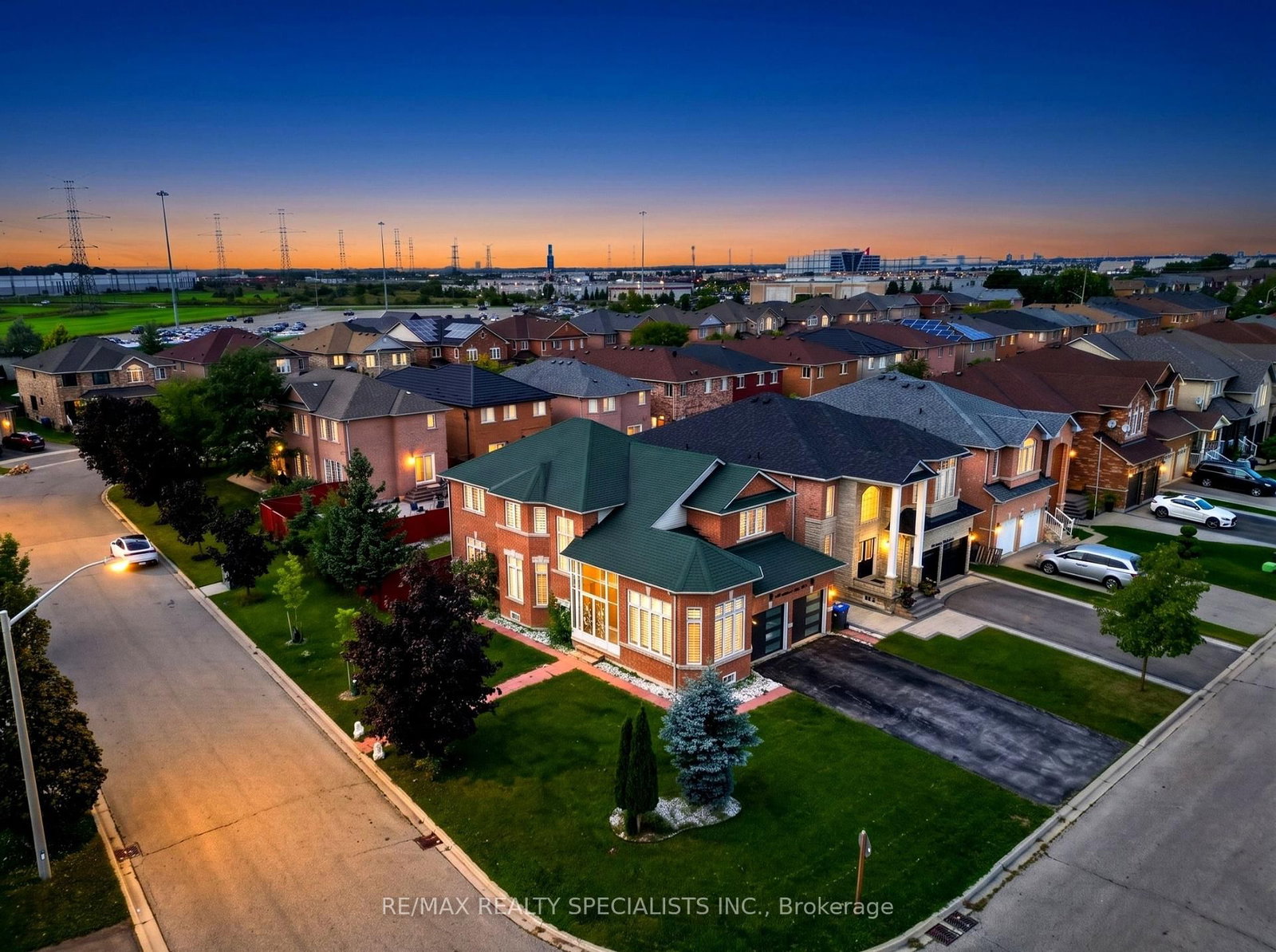 3463 Crimson King Circle • Mississauga, ON photo 1
