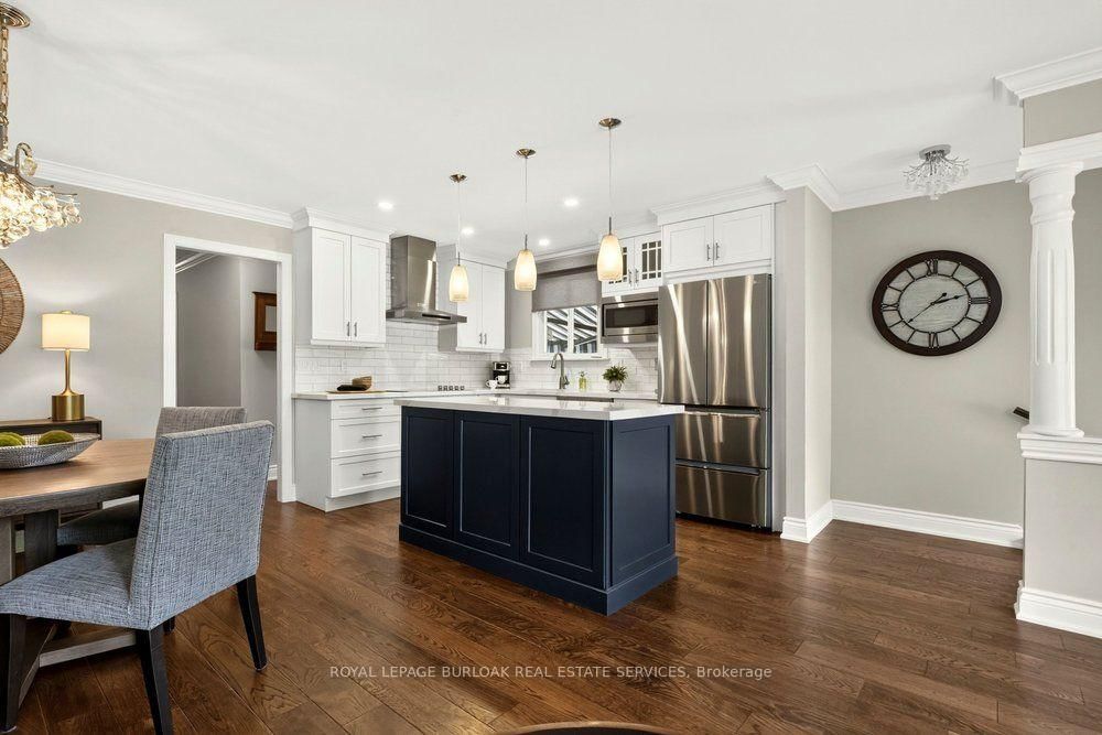 1346 Roylen Road • Oakville, ON photo 11