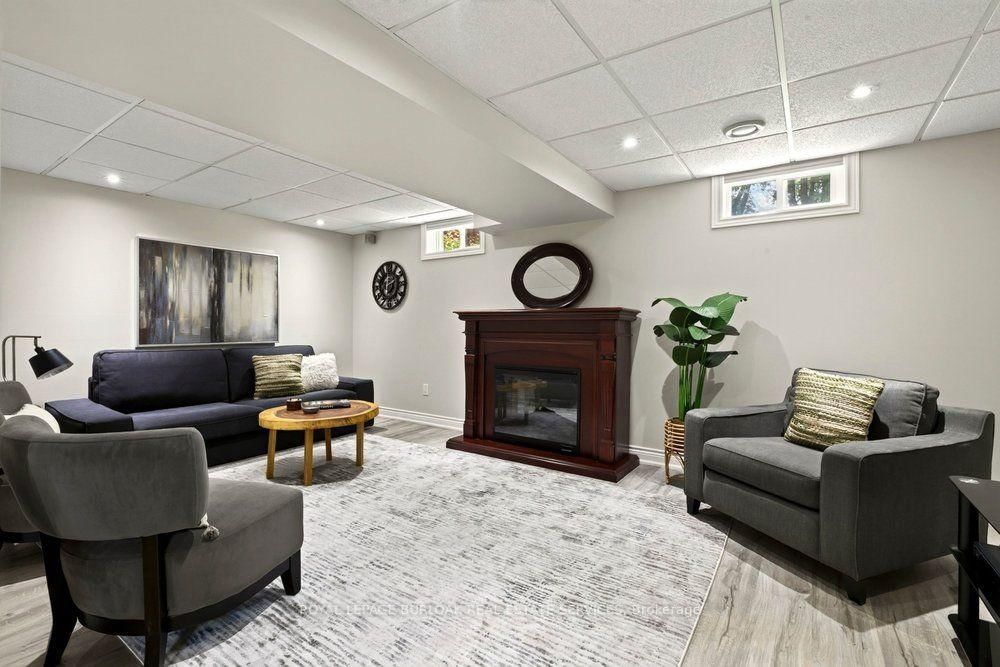 1346 Roylen Road • Oakville, ON photo 30