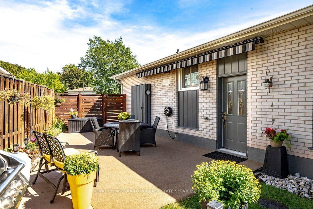 1346 Roylen Road • Oakville, ON photo 39