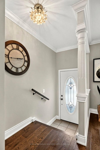 1346 Roylen Road • Oakville, ON photo 4