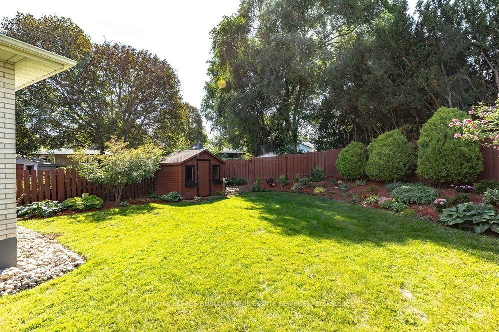1346 Roylen Road • Oakville, ON photo 40
