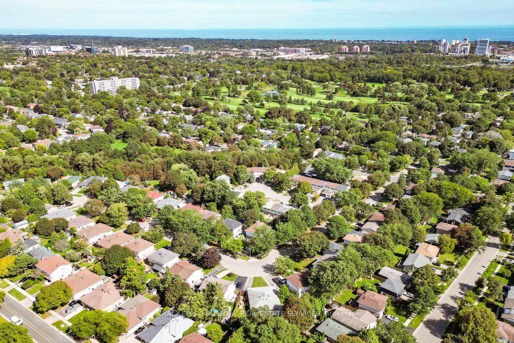 1346 Roylen Road • Oakville, ON photo 48