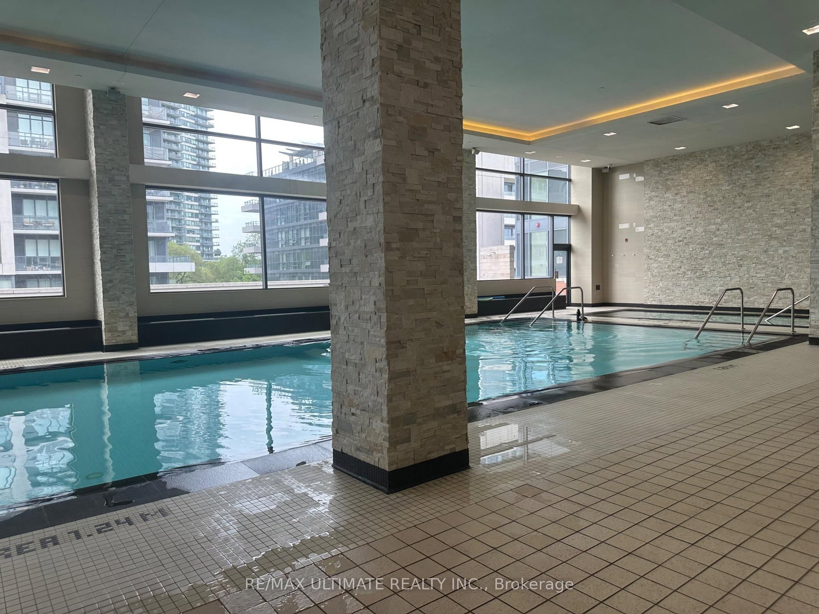 2212 Lake Shore Boulevard W • #TH1 • Toronto, ON photo 23