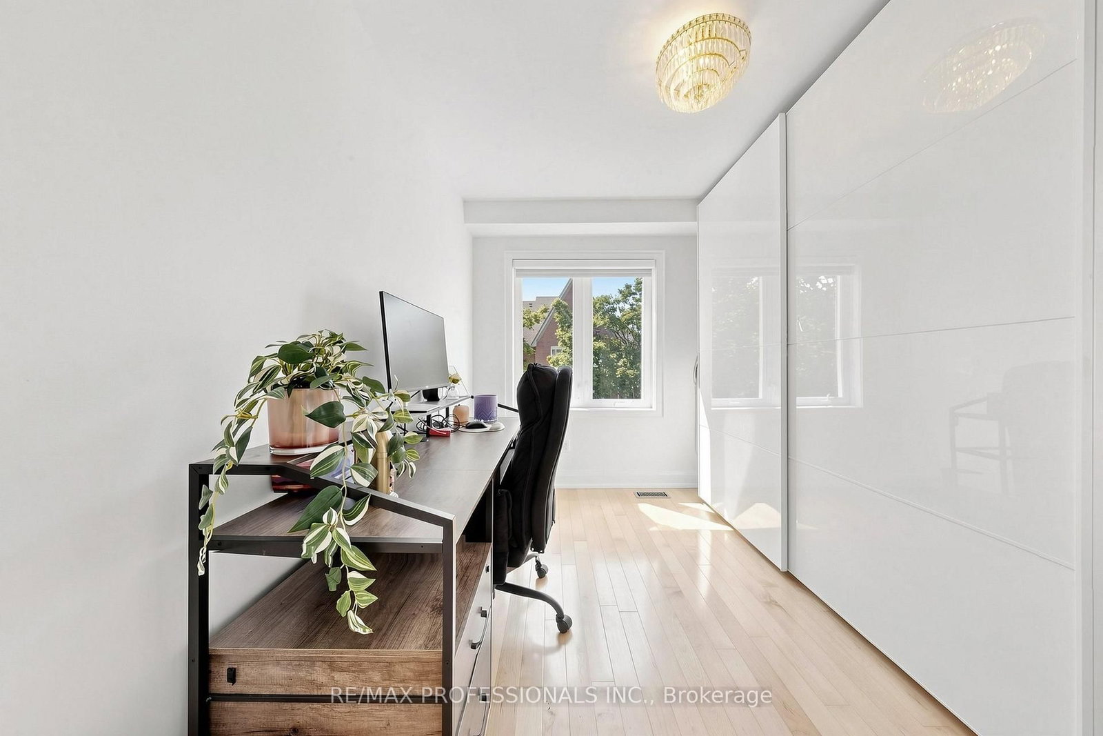 1064 Queen Street W • #15A • Mississauga, ON photo 22