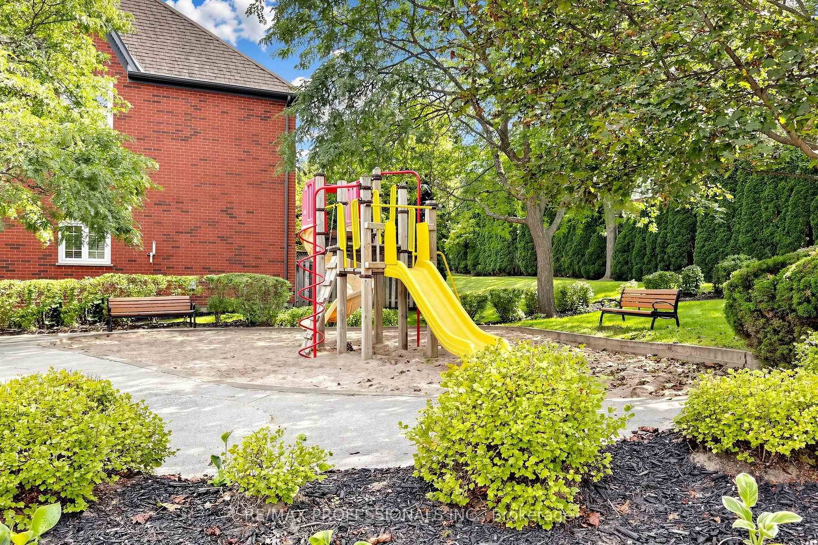 1064 Queen Street W • #15A • Mississauga, ON photo 39