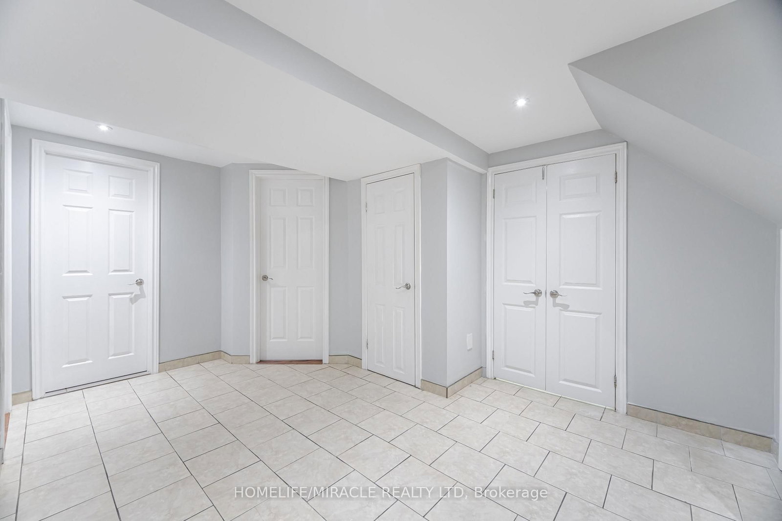 41 Bradstock Road • Toronto, ON photo 32